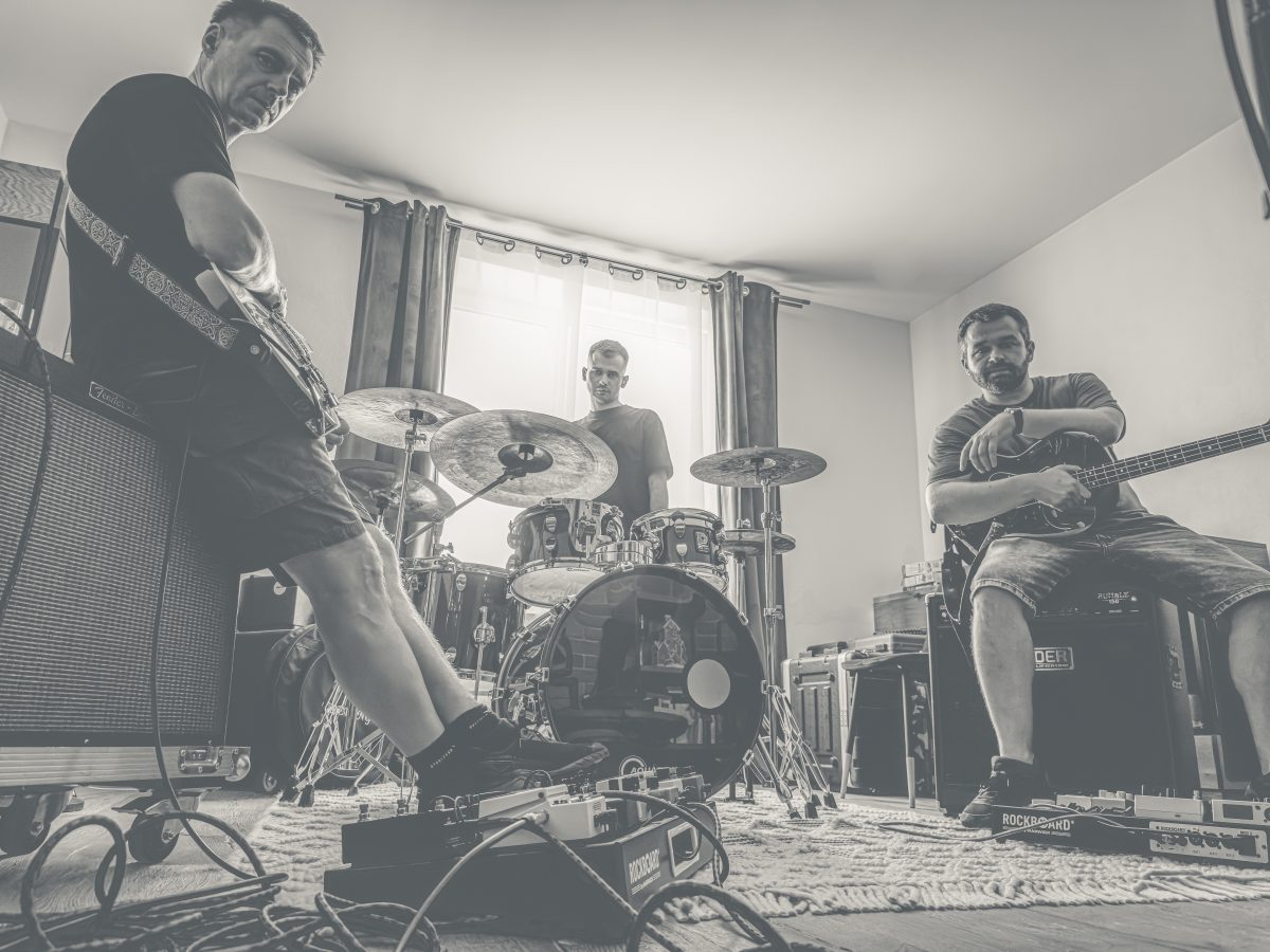 Franz oddaje hołd Powstańcom Warszawskim. Drugi singiel „Biała Sukienka” już dostępny