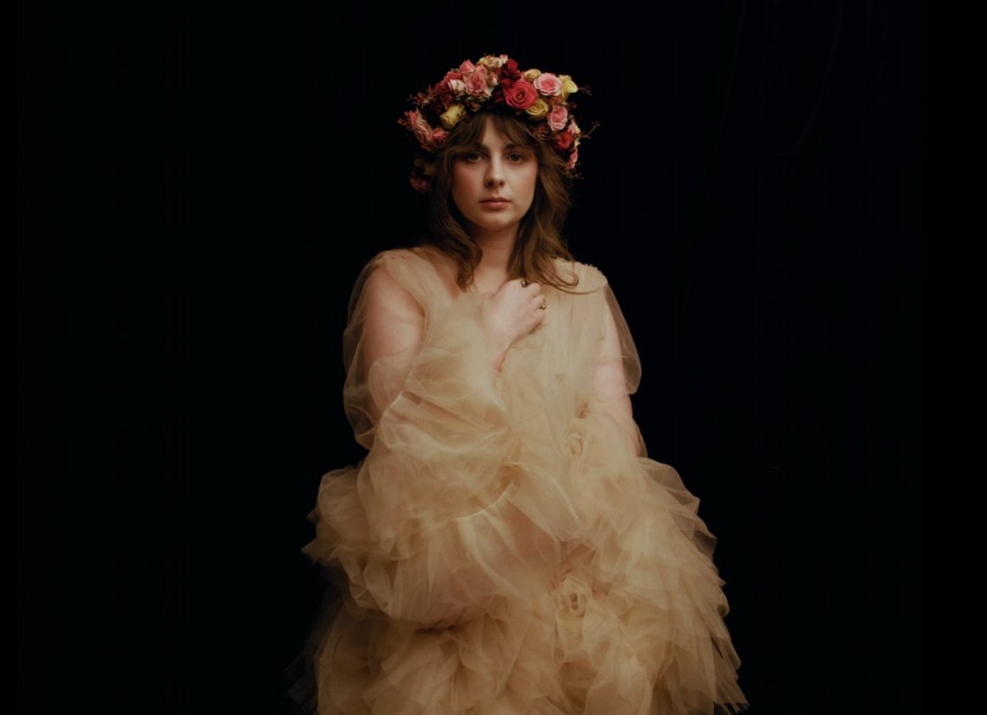 „Leśny” – Jak Wieczornik Łączy Muzykę i Przyrodę